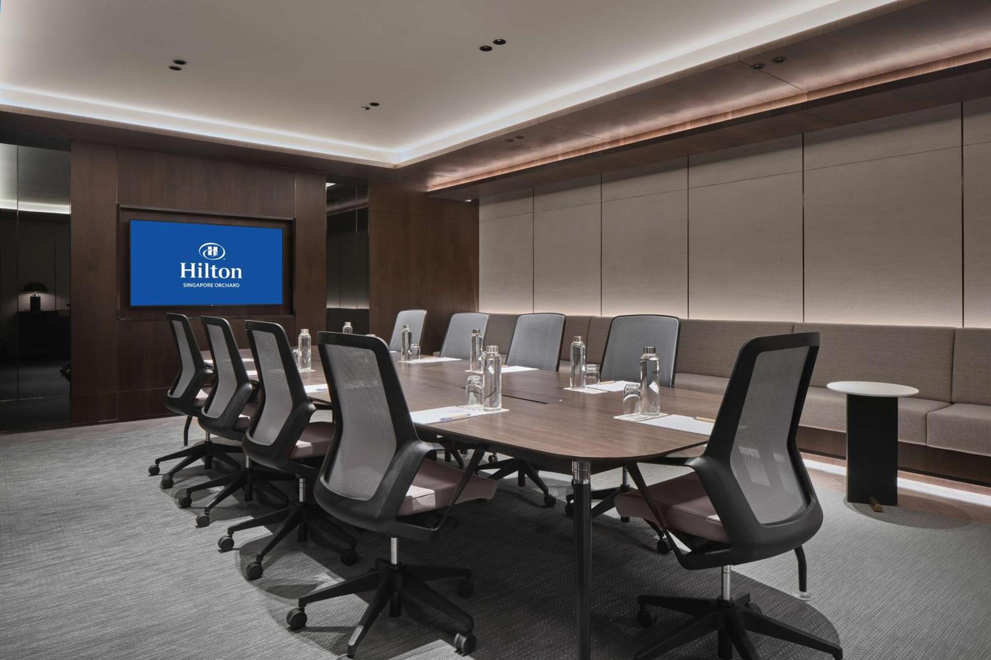 ฮิลตัน สิงคโปร์ ออร์ชาร์ด Hotel ภายนอก รูปภาพ Boardroom at Hilton London Heathrow